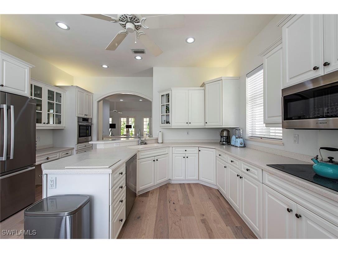 860 7th Street S Naples FL 34102 225066930 image5