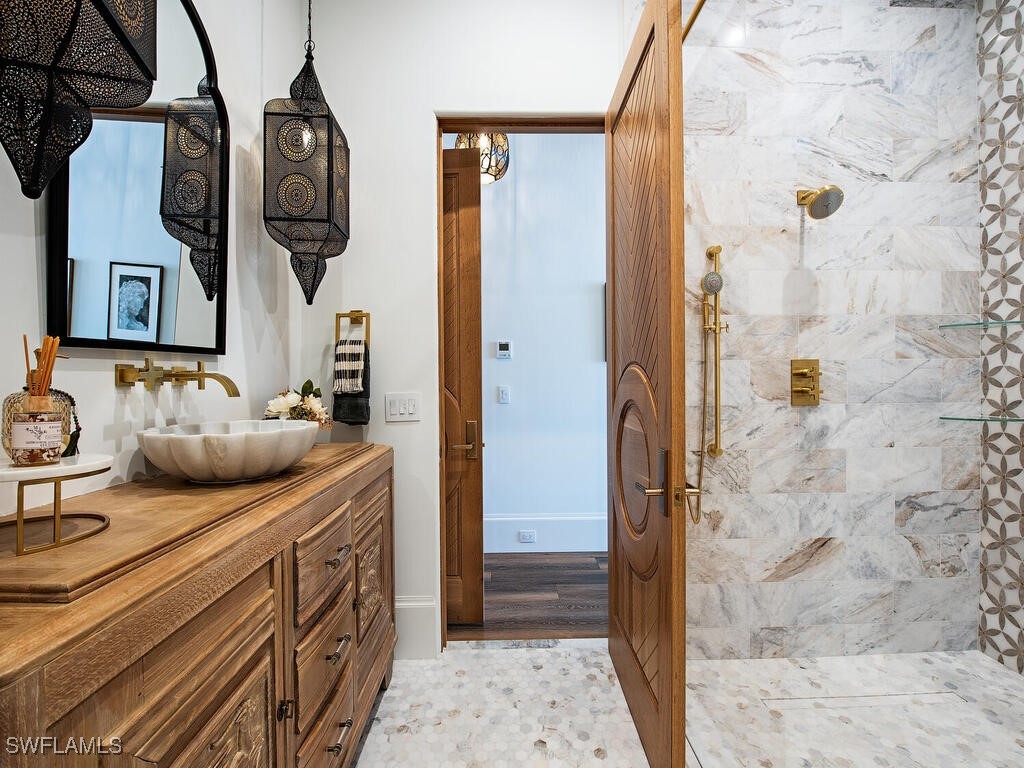 860 Admiralty Parade E Naples FL 34102 225079682 image28