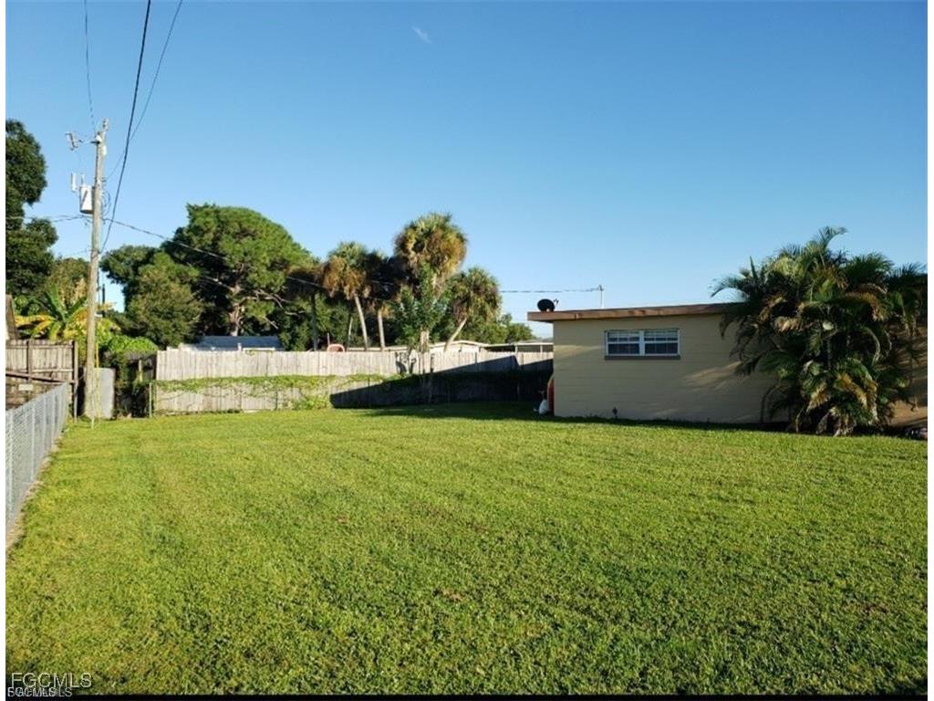 860 Camellia Drive North Fort Myers FL 33903 2025015933 image17