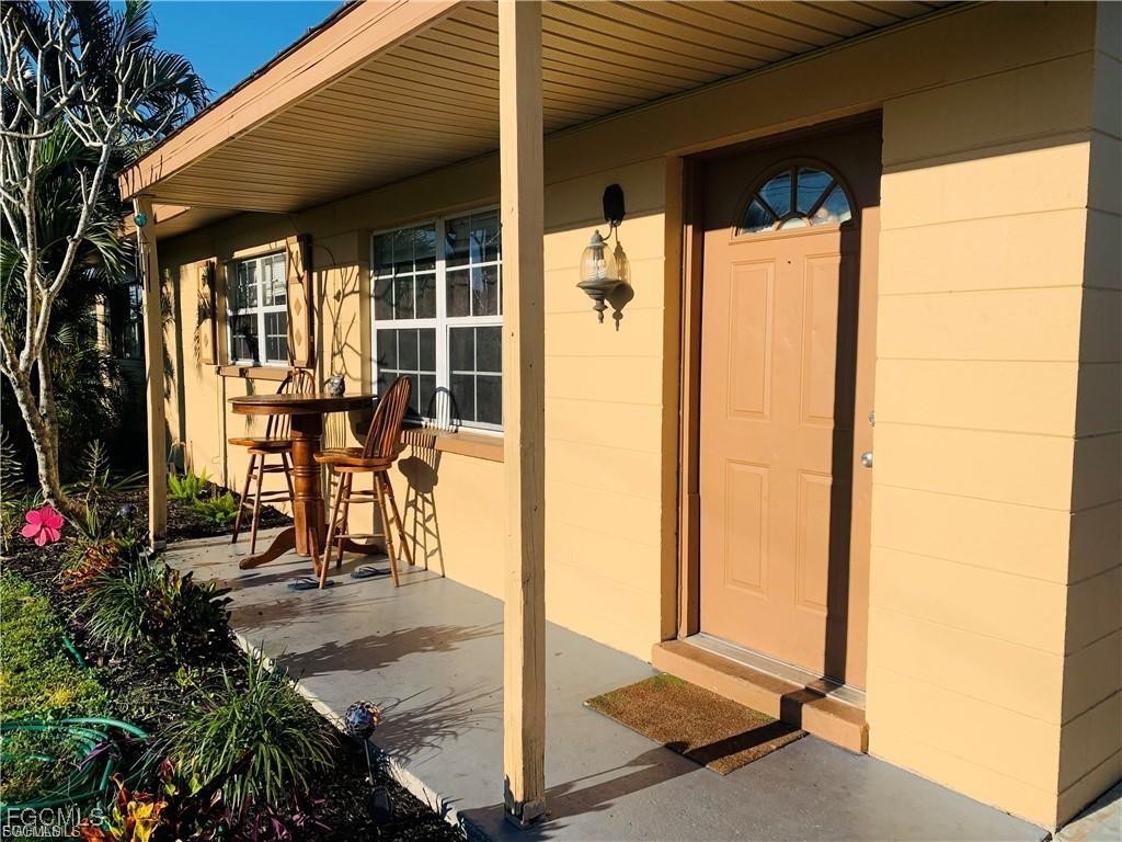 860 Camellia Drive North Fort Myers FL 33903 2025015933 image2