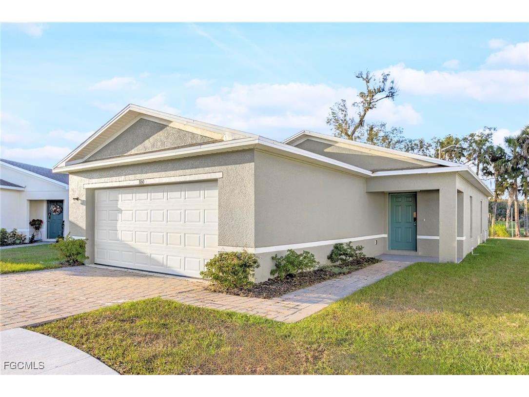860 Friendship Circle Labelle FL 33935 224049163 image1