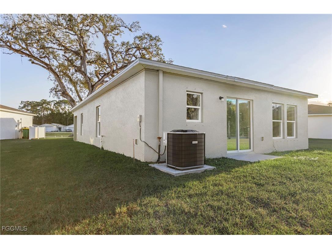 860 Friendship Circle Labelle FL 33935 224049163 image6