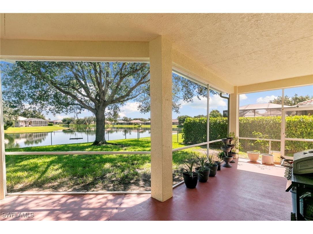 860 Grand Rapids Boulevard Naples FL 34120 225067487 image2
