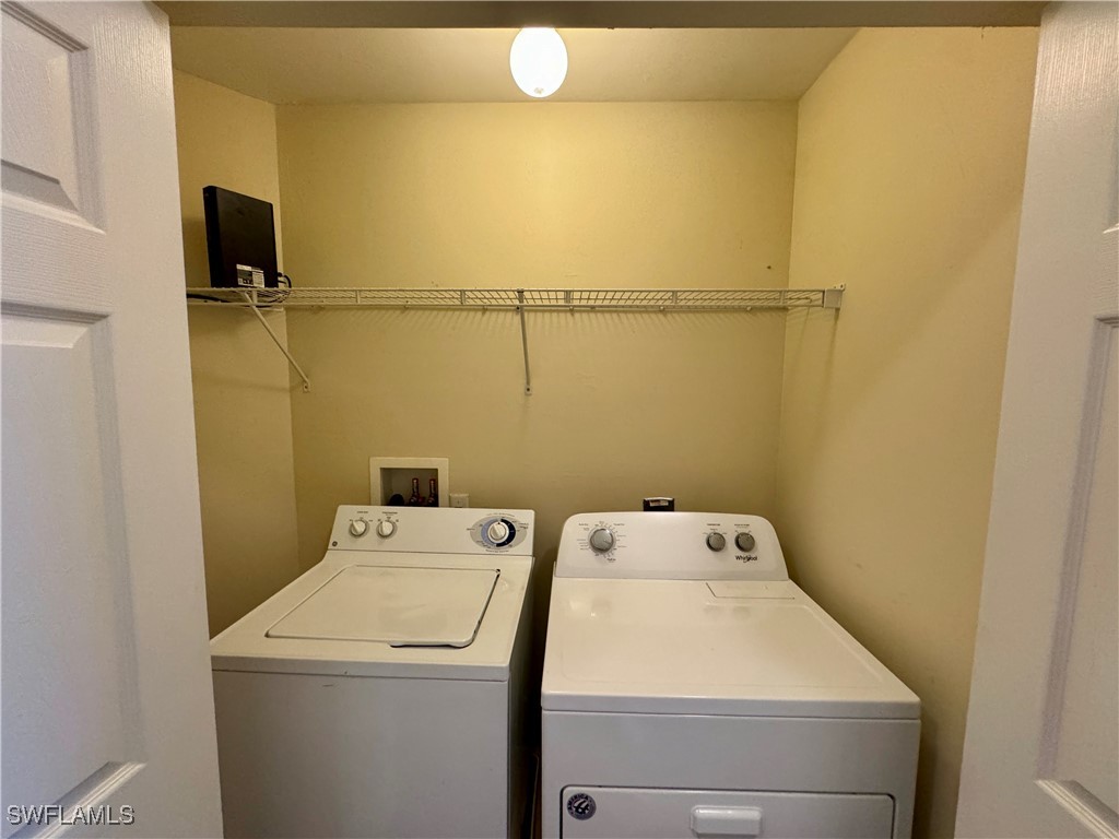 860 Hampton Circle #165 Naples FL 34105 225064640 image12