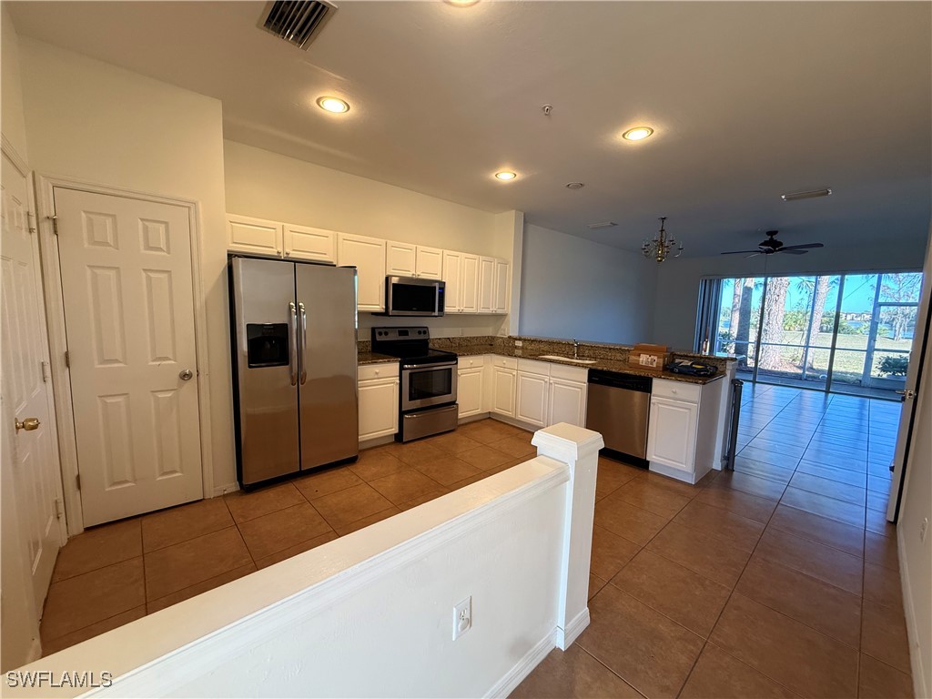 860 Hampton Circle #165 Naples FL 34105 225064640 image50