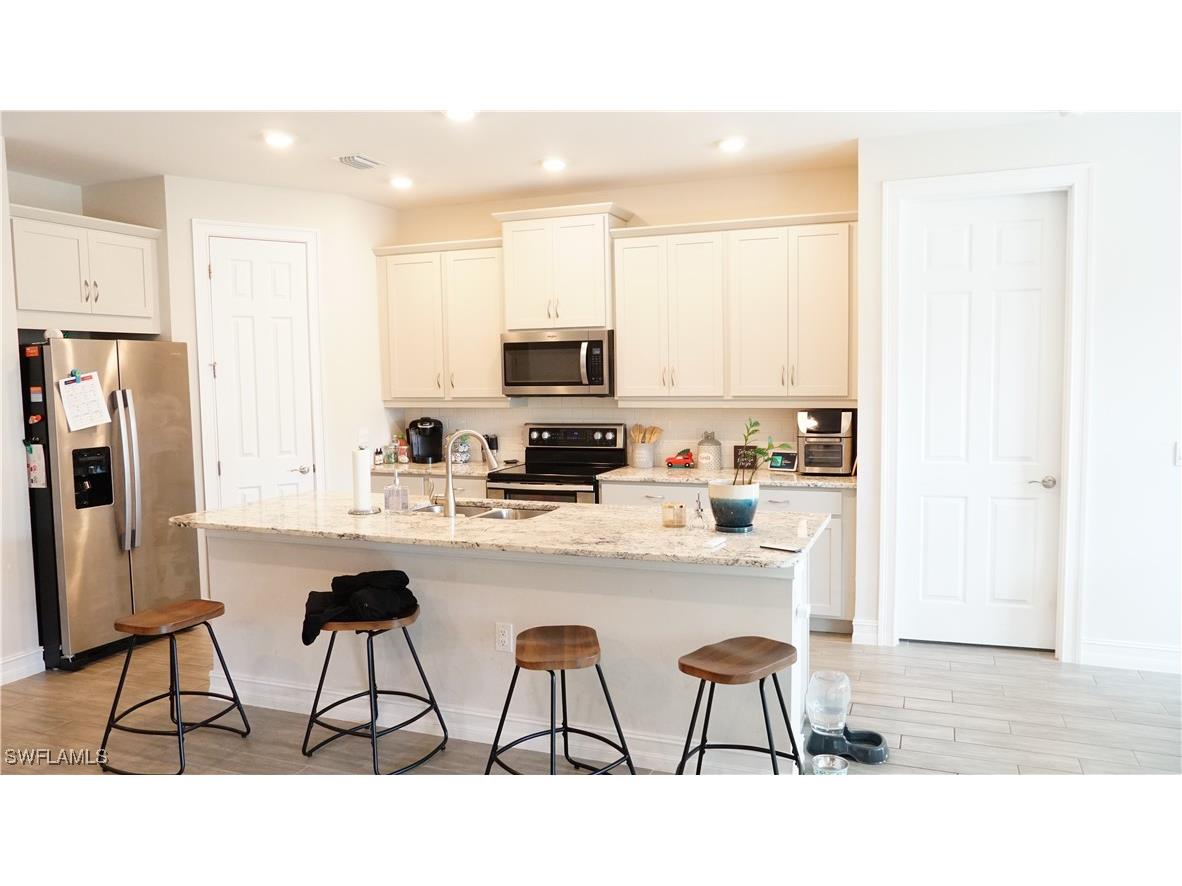 860 Heather Lake Avenue Cape Coral FL 33993 225080486 image3