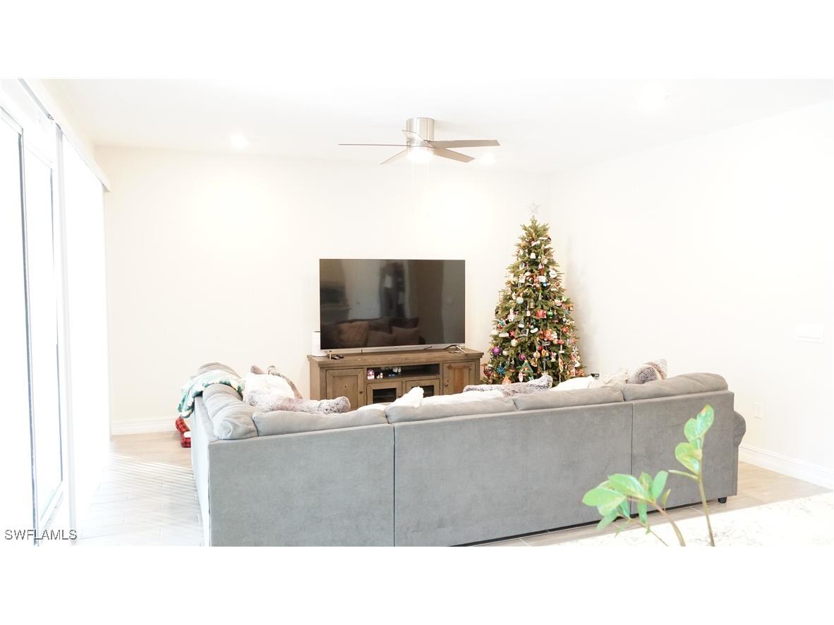 860 Heather Lake Avenue Cape Coral FL 33993 225080486 image4