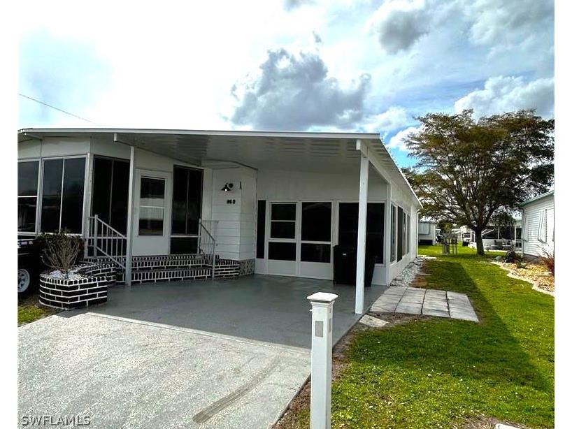 860 Moonlight Drive North Fort Myers FL 33917 224020890 image1