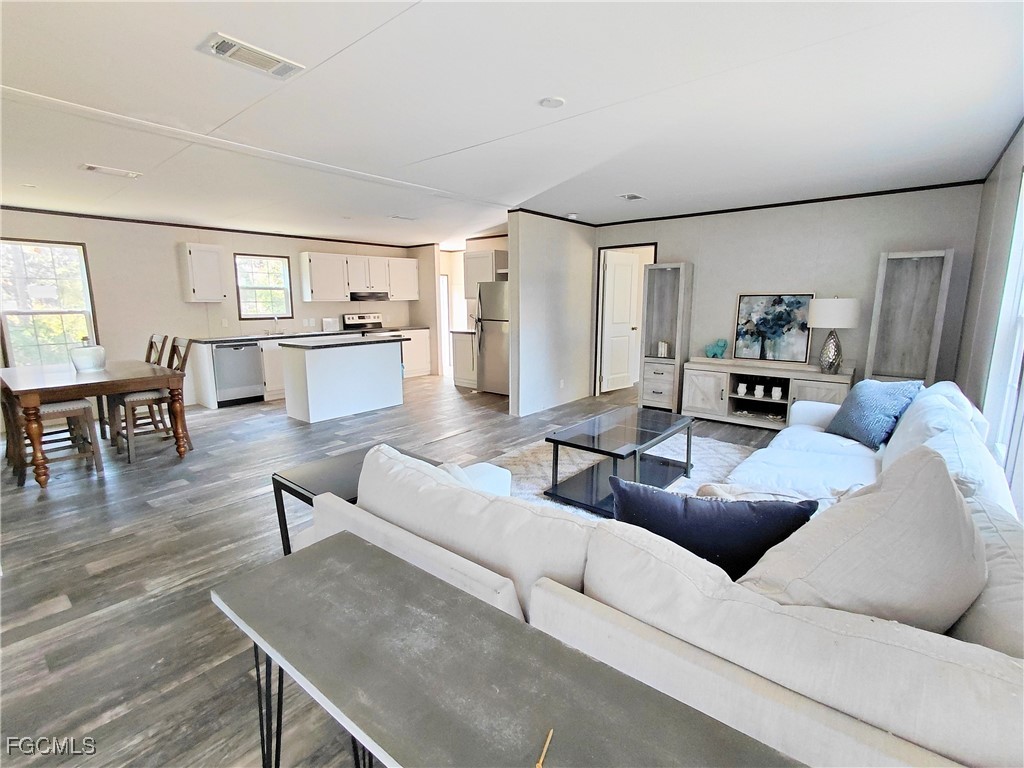 860 N Live Oak Street Clewiston FL 33440 2025017703 image2