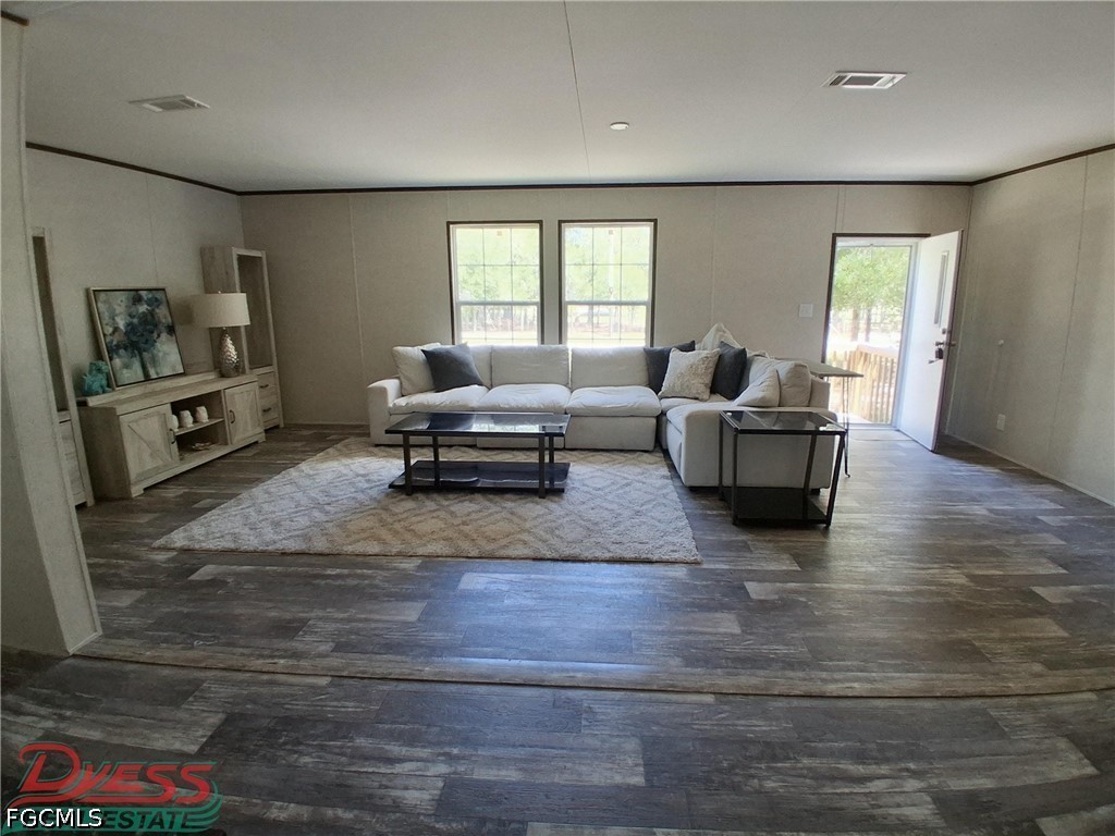 860 N Live Oak Street Clewiston FL 33440 2026016884 image3