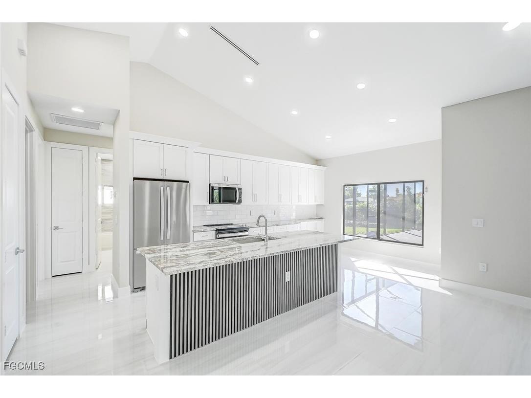 860 NE 6th Avenue Cape Coral FL 33909 2025017009 image28