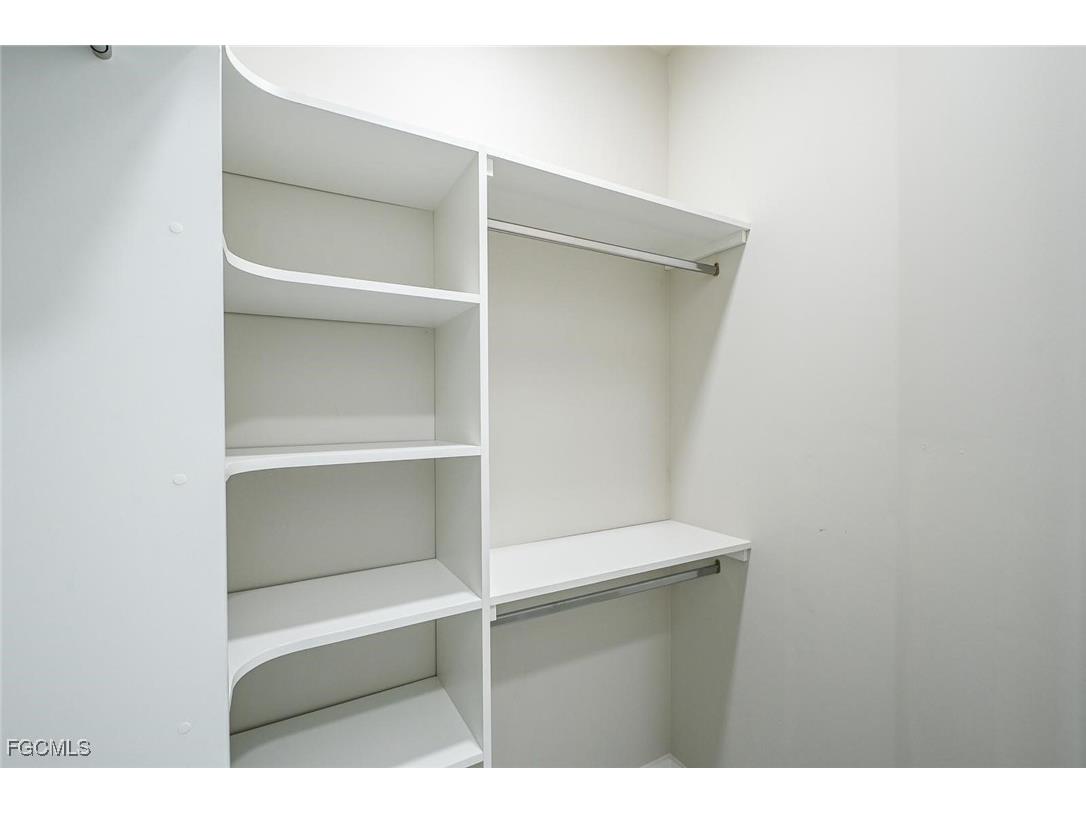 860 NE 6th Avenue Cape Coral FL 33909 2025017009 image33