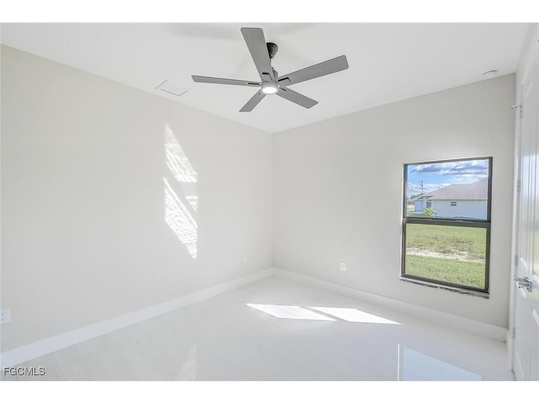 860 NE 6th Avenue Cape Coral FL 33909 2025017009 image35