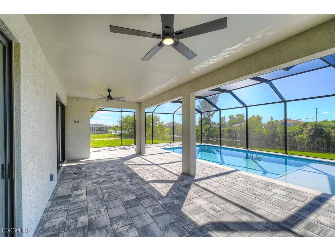 860 NE 6th Avenue Cape Coral FL 33909 2025017009 image9