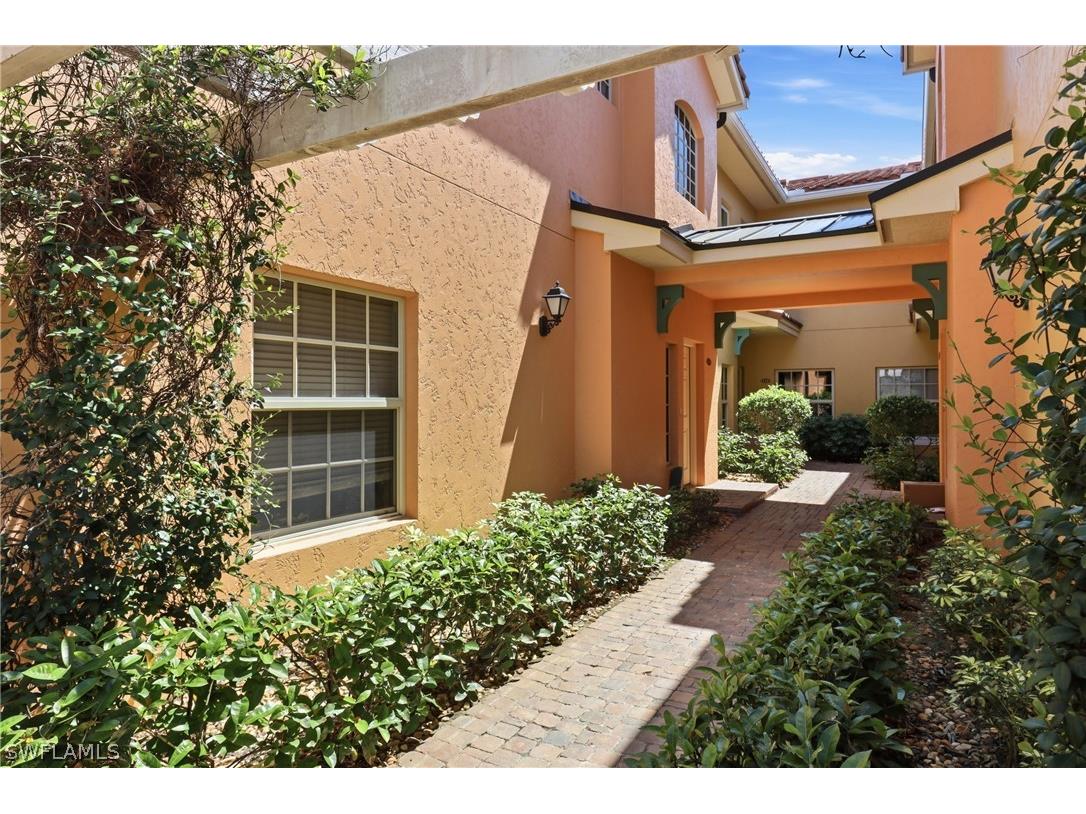 8601 Piazza Del Lago Circle #203 Estero FL 33928 226012418 image2