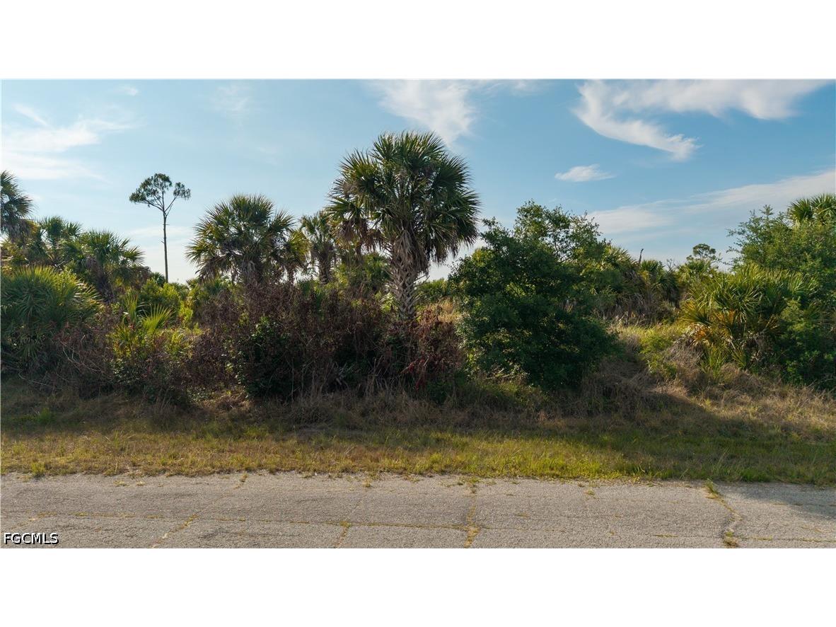 8607 Fireglow Circle North Port FL 34288 2026022427 image11
