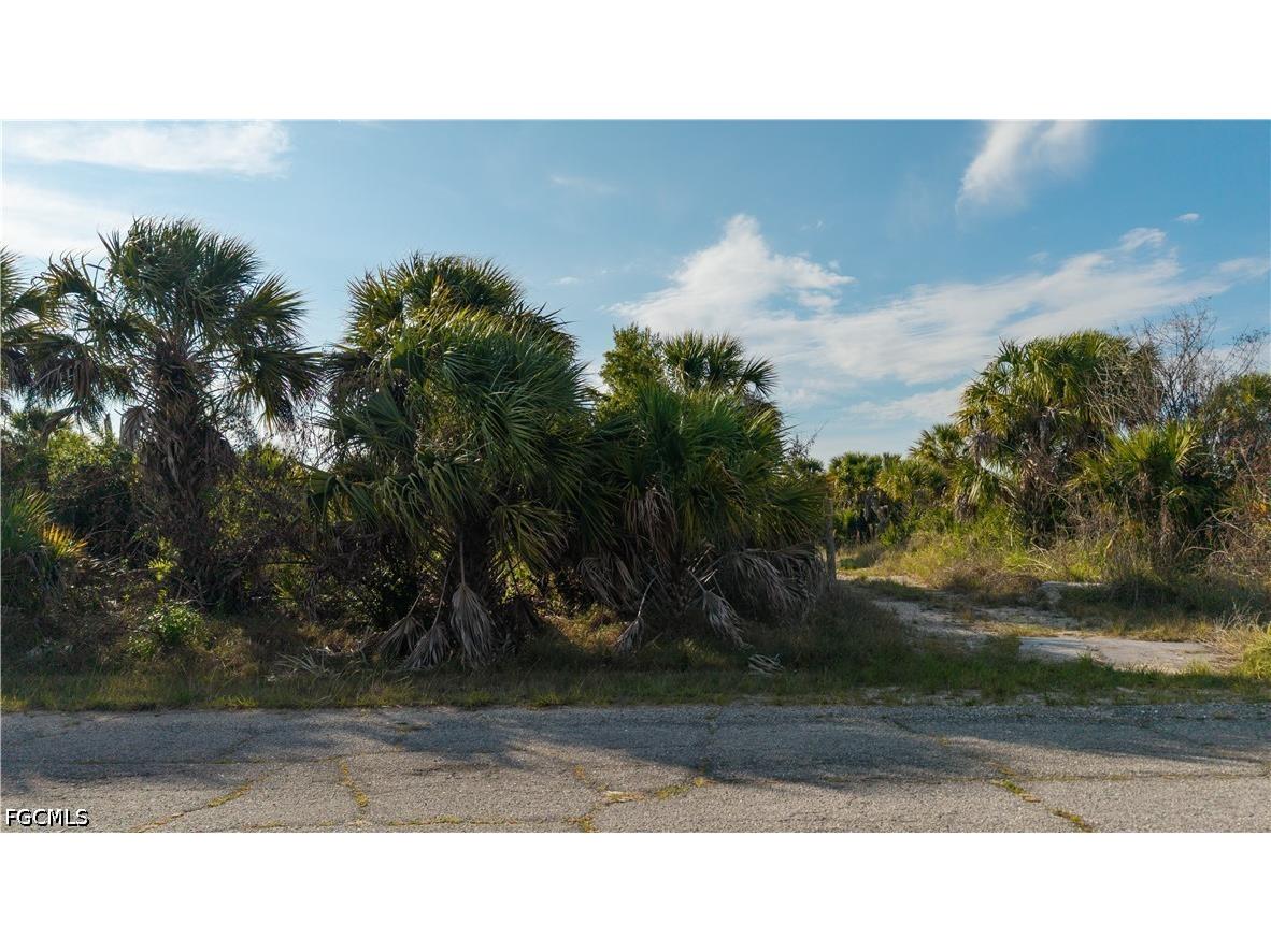 8608 Fireglow Circle North Port FL 34288 2026022406 image11