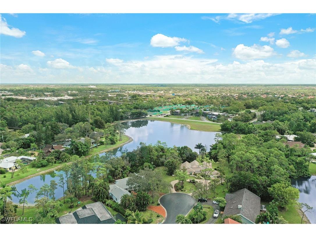 861 Swallow Point Naples FL 34105 223065788 image1