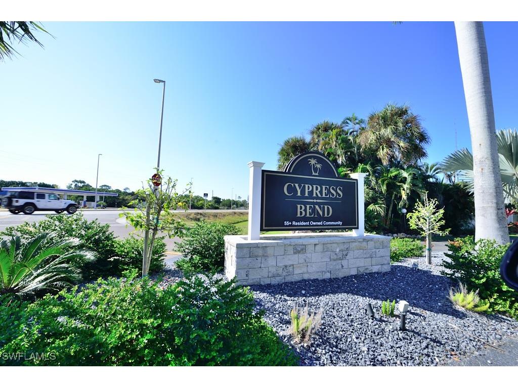 8611 Mullwood Drive Estero FL 33928 225079100 image1