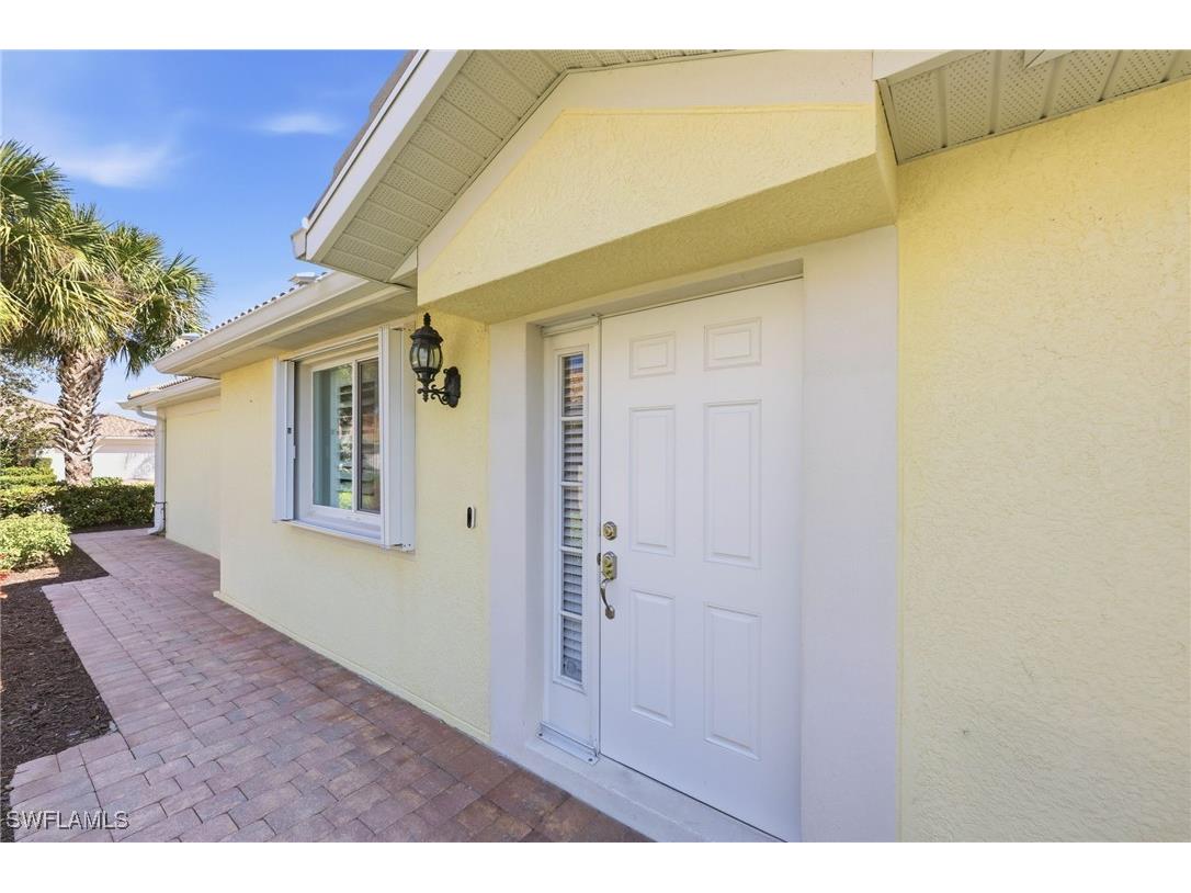 8612 Genova Court Naples FL 34114 226005456 image3