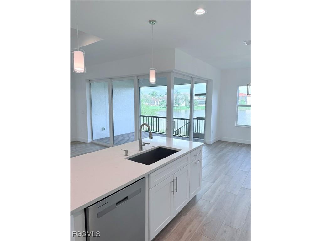 8613 Banyan Bay Boulevard Fort Myers FL 33908 2025021145 image5