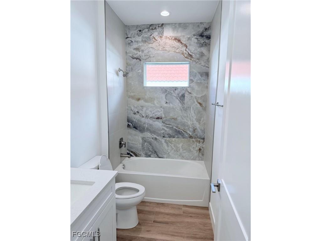 8613 Banyan Bay Boulevard Fort Myers FL 33908 2025021145 image6