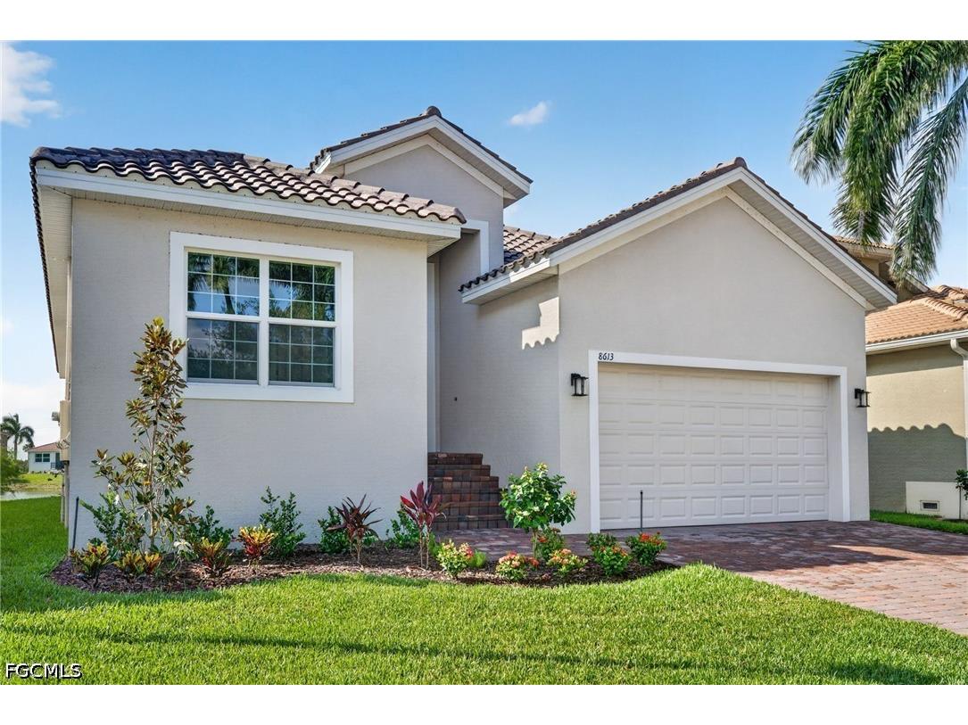 8613 Banyan Bay Boulevard Fort Myers FL 33908 2026024757 image2