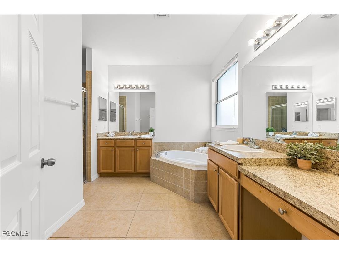 8615 Sumner Avenue Fort Myers FL 33908 2026001812 image24