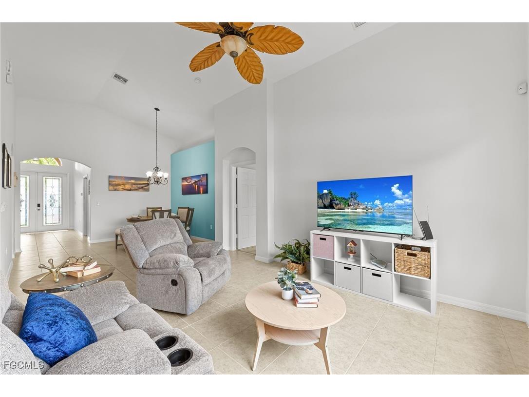 8615 Sumner Avenue Fort Myers FL 33908 2026001812 image5