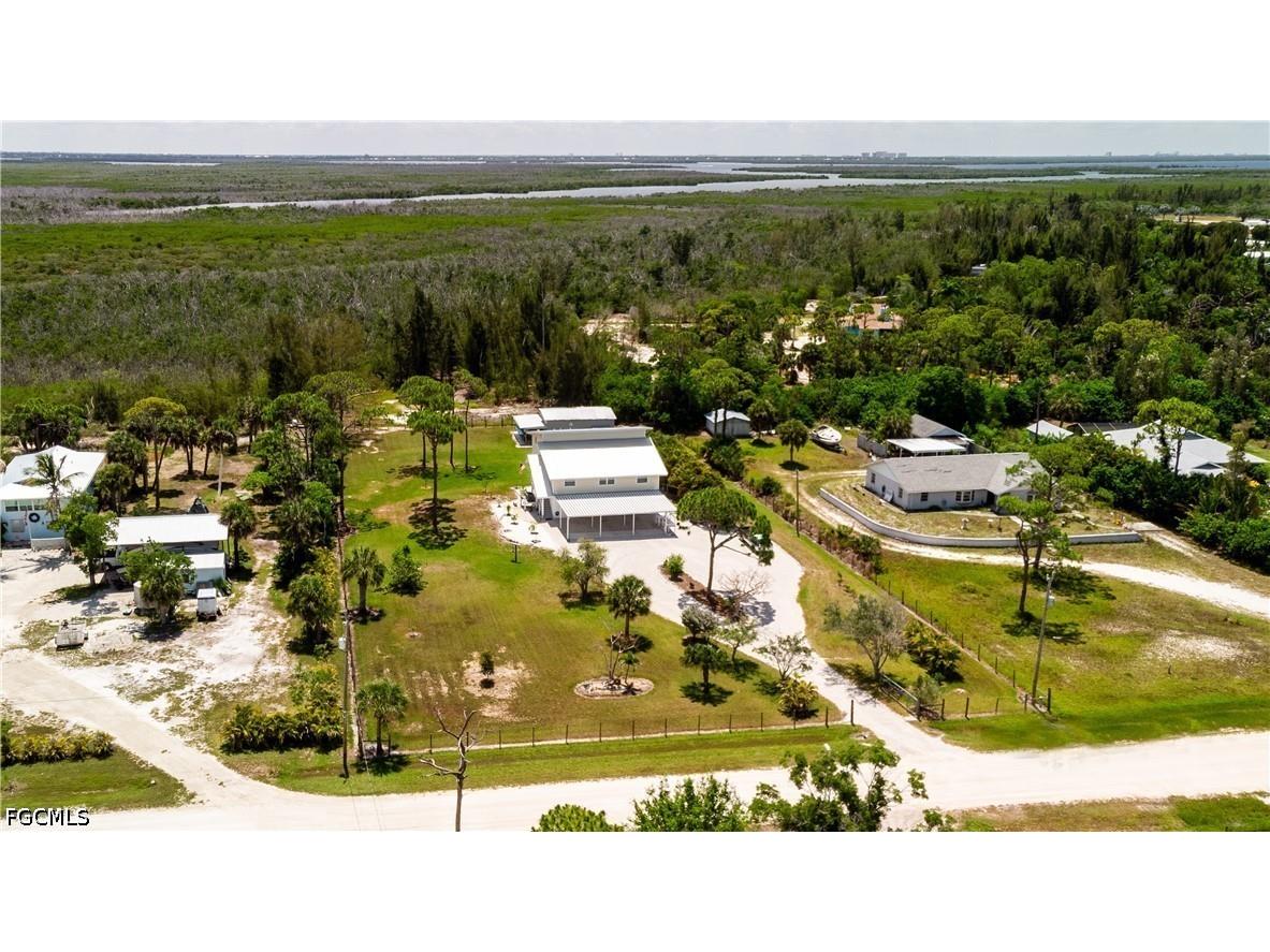 8626 Redwood Drive Saint James City FL 33956 2026028120 image12