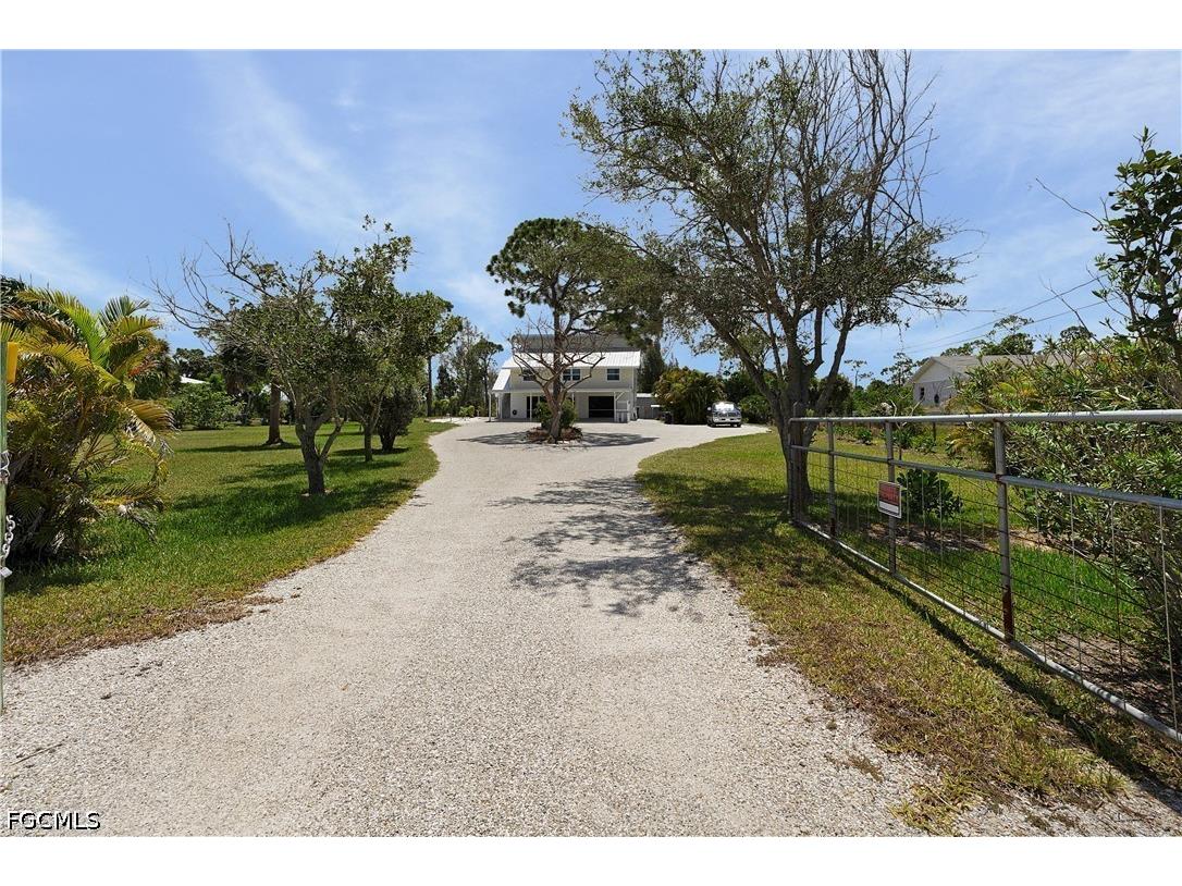 8626 Redwood Drive Saint James City FL 33956 2026028120 image14