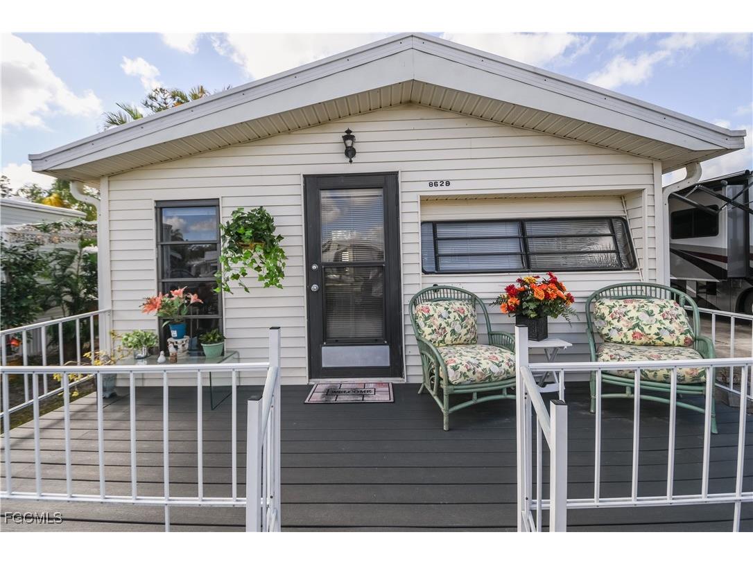 8628 Firwood Drive Estero FL 33928 2025015469 image1