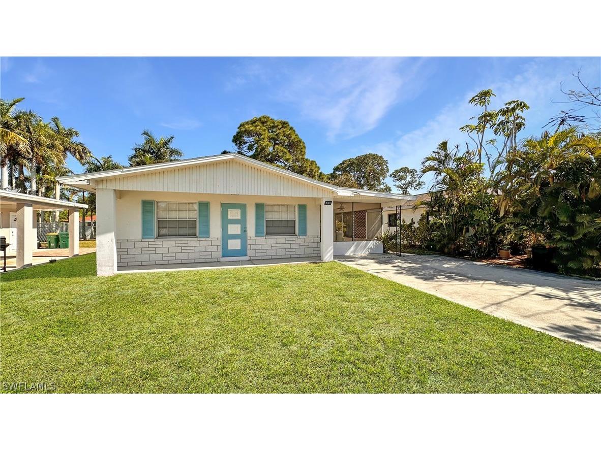 863 100th Avenue N Naples FL 34108 224035978 image1