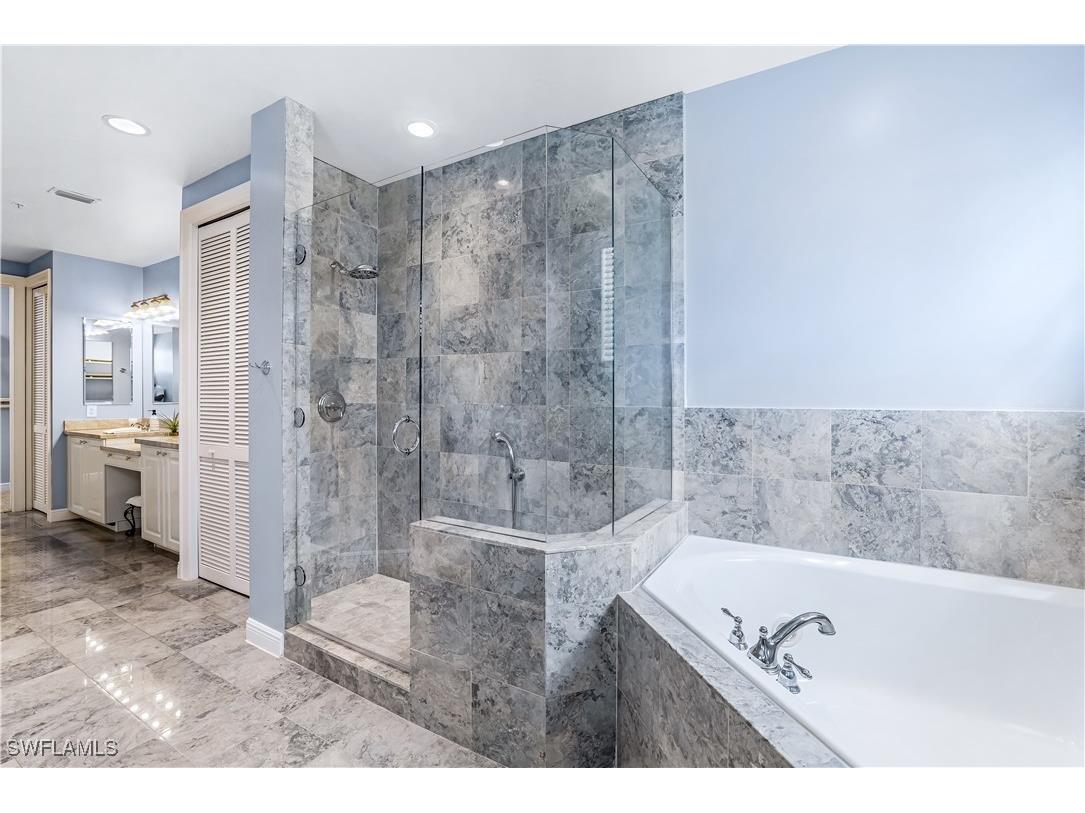 863 9th Avenue S #202 Naples FL 34102 225077756 image20