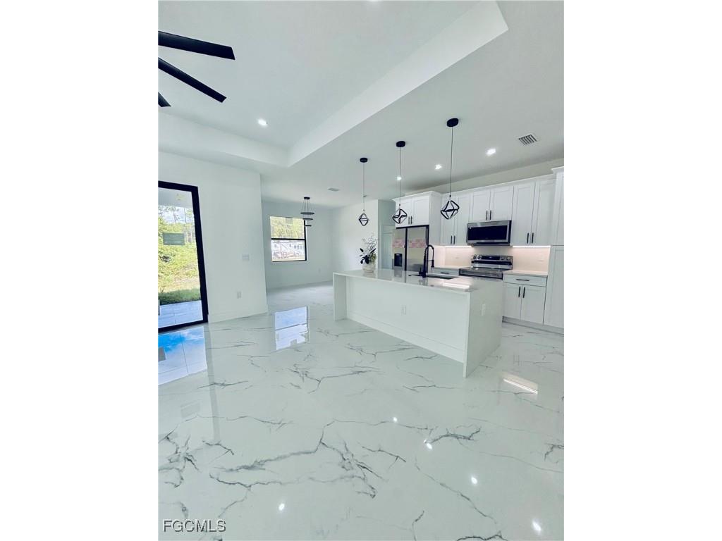 863 Haskell Street E Lehigh Acres FL 33974 2025016364 image8