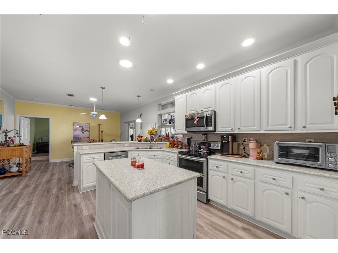 8632 Lake Front Court Punta Gorda FL 33950 2025003137 image4