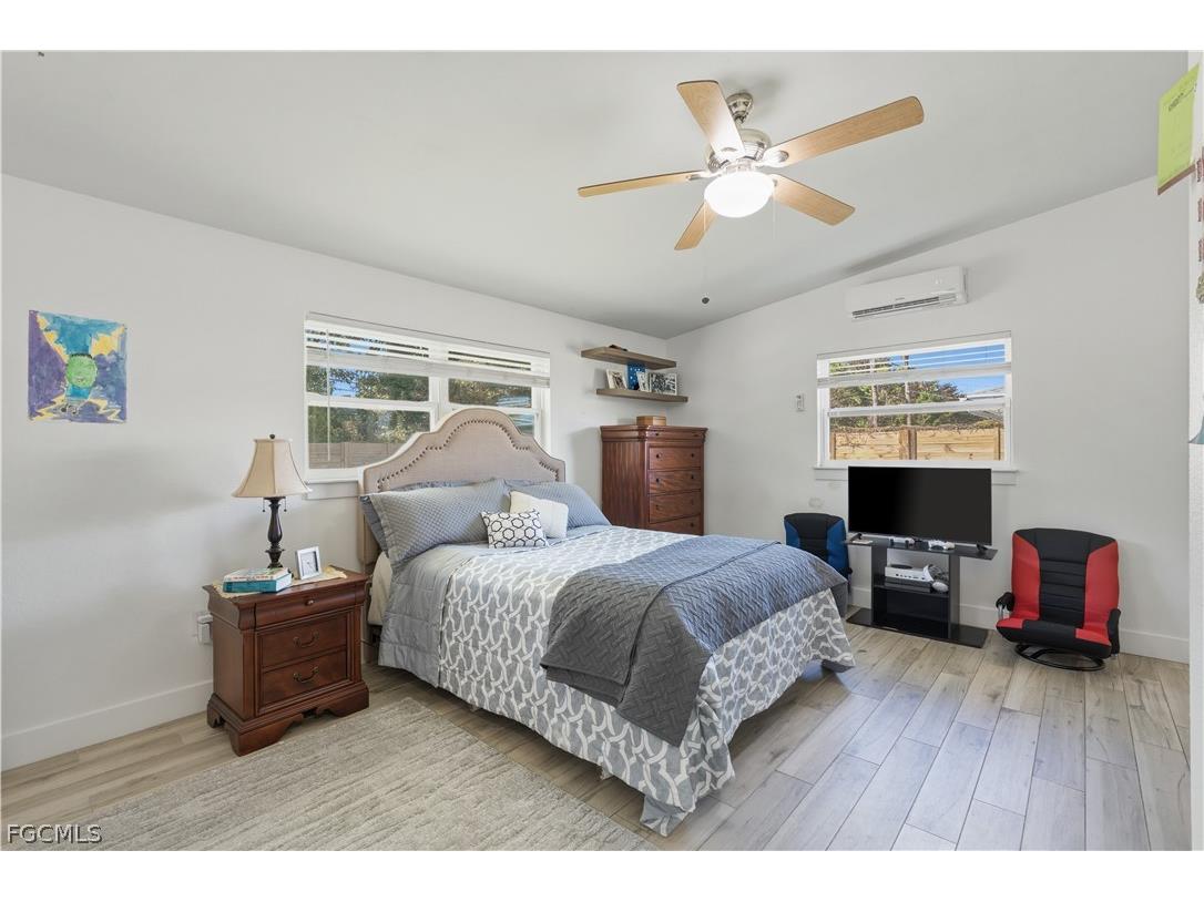 8635 Exeter Street Fort Myers FL 33907 2026009438 image18