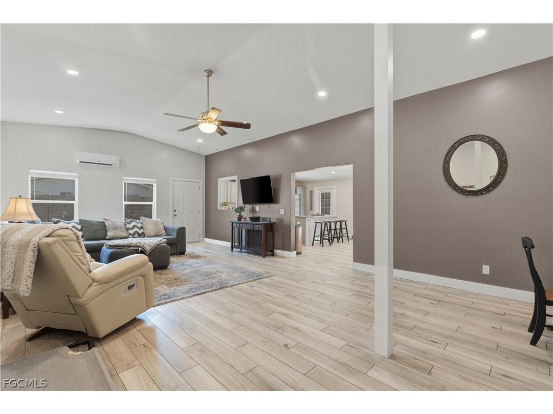 8635 Exeter Street Fort Myers FL 33907 2026009438 image2