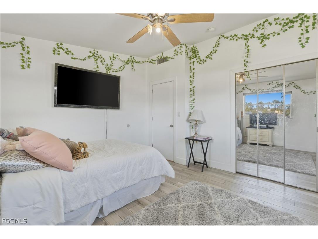 8635 Exeter Street Fort Myers FL 33907 2026009438 image25