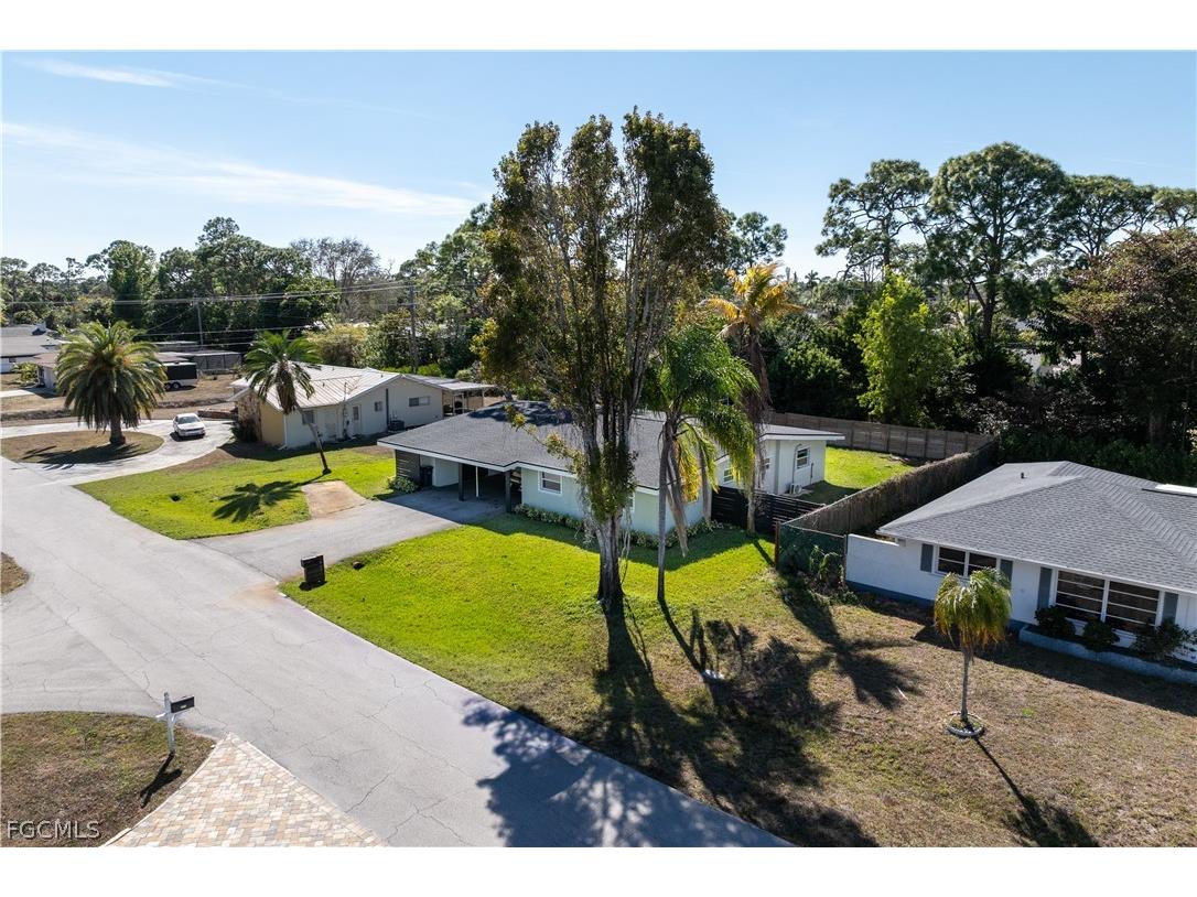 8635 Exeter Street Fort Myers FL 33907 2026009438 image37