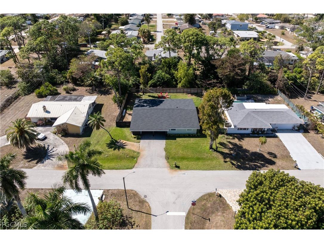 8635 Exeter Street Fort Myers FL 33907 2026009438 image40