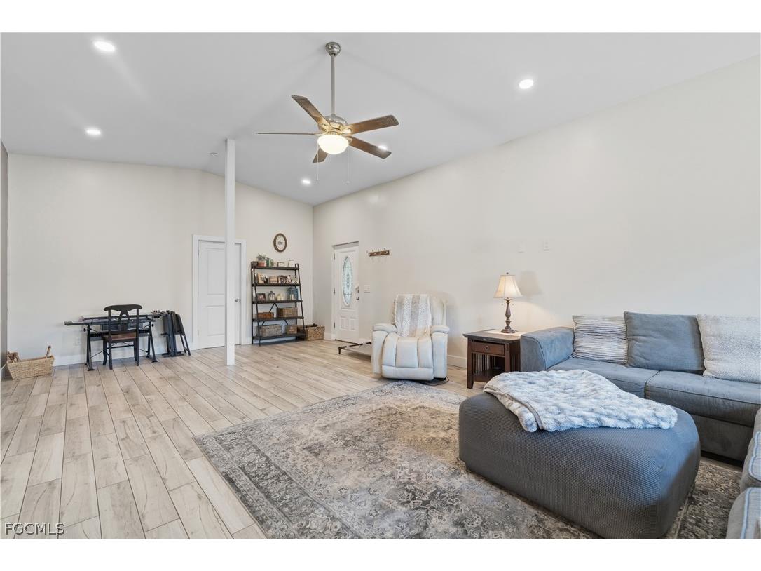 8635 Exeter Street Fort Myers FL 33907 2026009438 image6