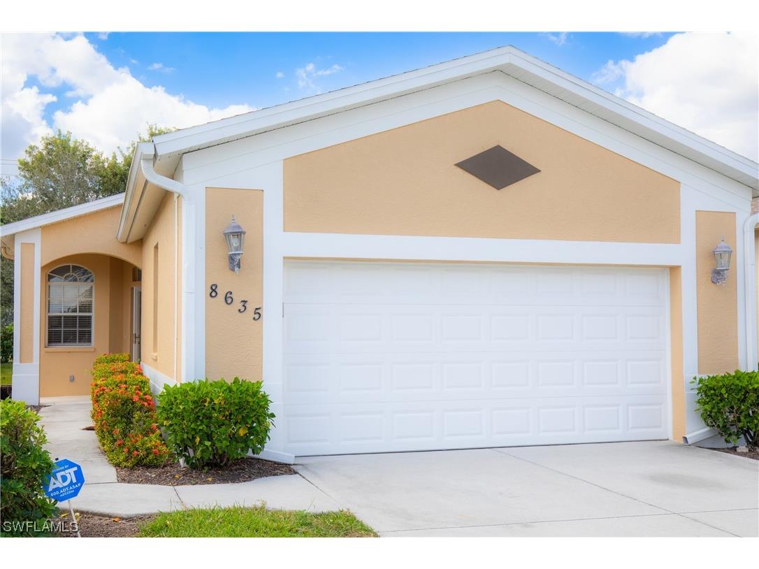 8635 Ibis Cove Circle Naples FL 34119 223077908 image1
