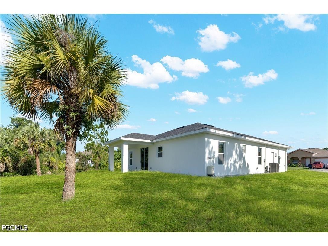 864 Chantilly Street E Lehigh Acres FL 33974 2026029255 image32