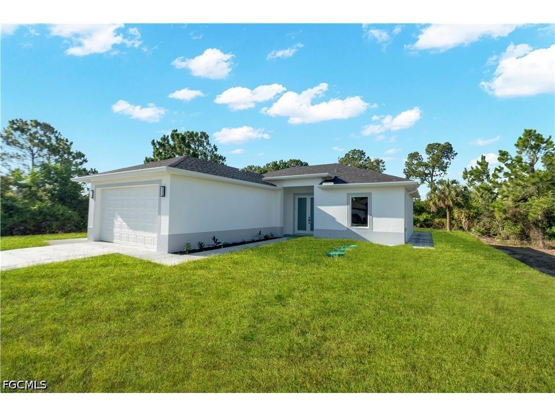 864 Chantilly Street E Lehigh Acres FL 33974 2026029255 image5