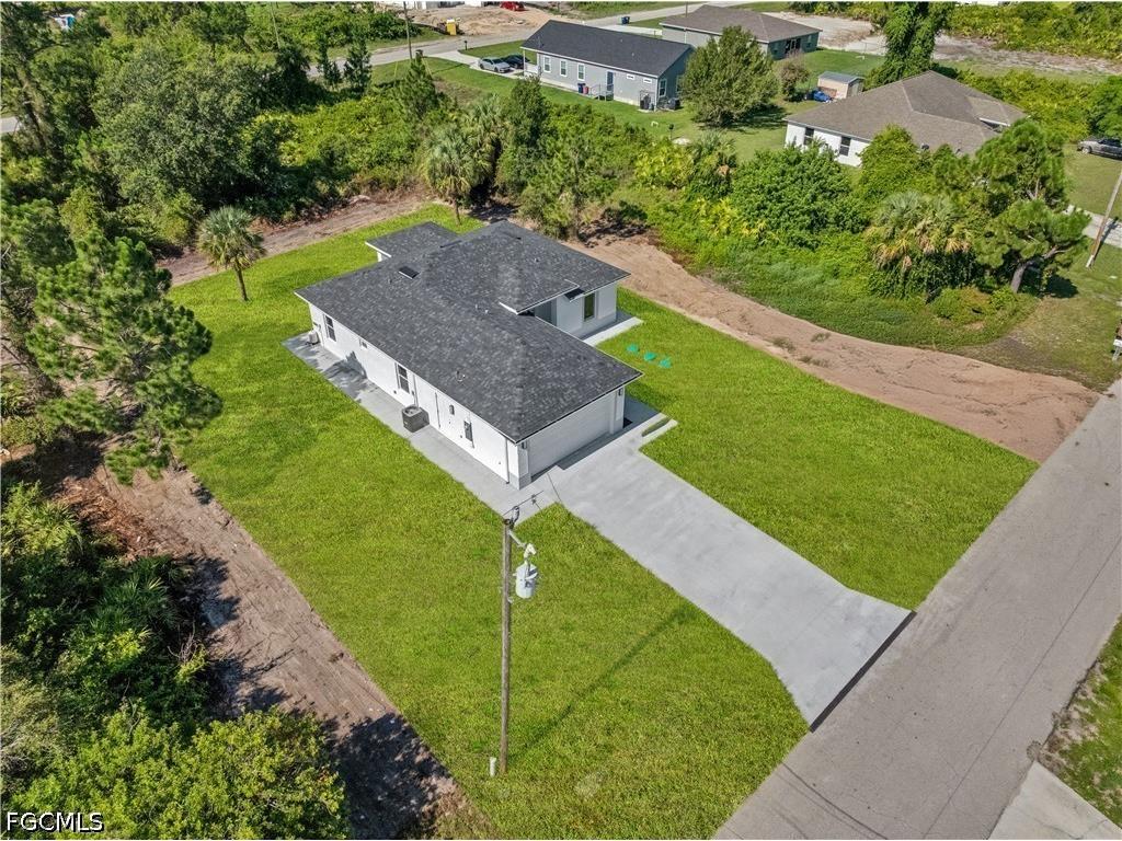 864 Chantilly Street E Lehigh Acres FL 33974 2026029255 image8
