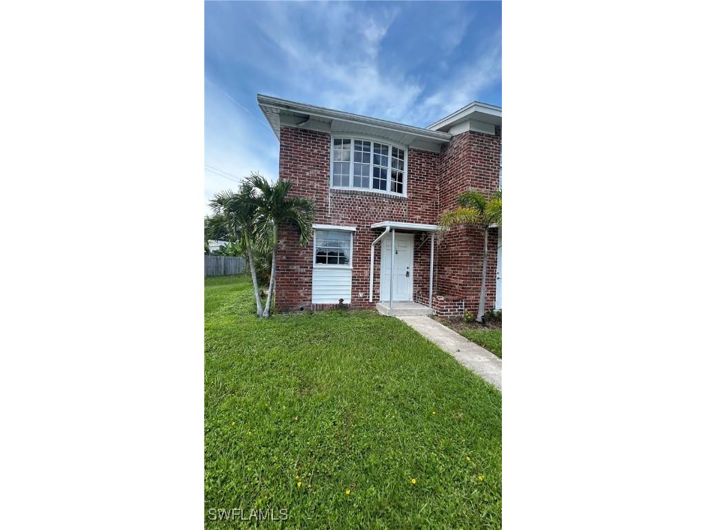 864 Courtington Lane #12 Fort Myers FL 33919 224067938 image1