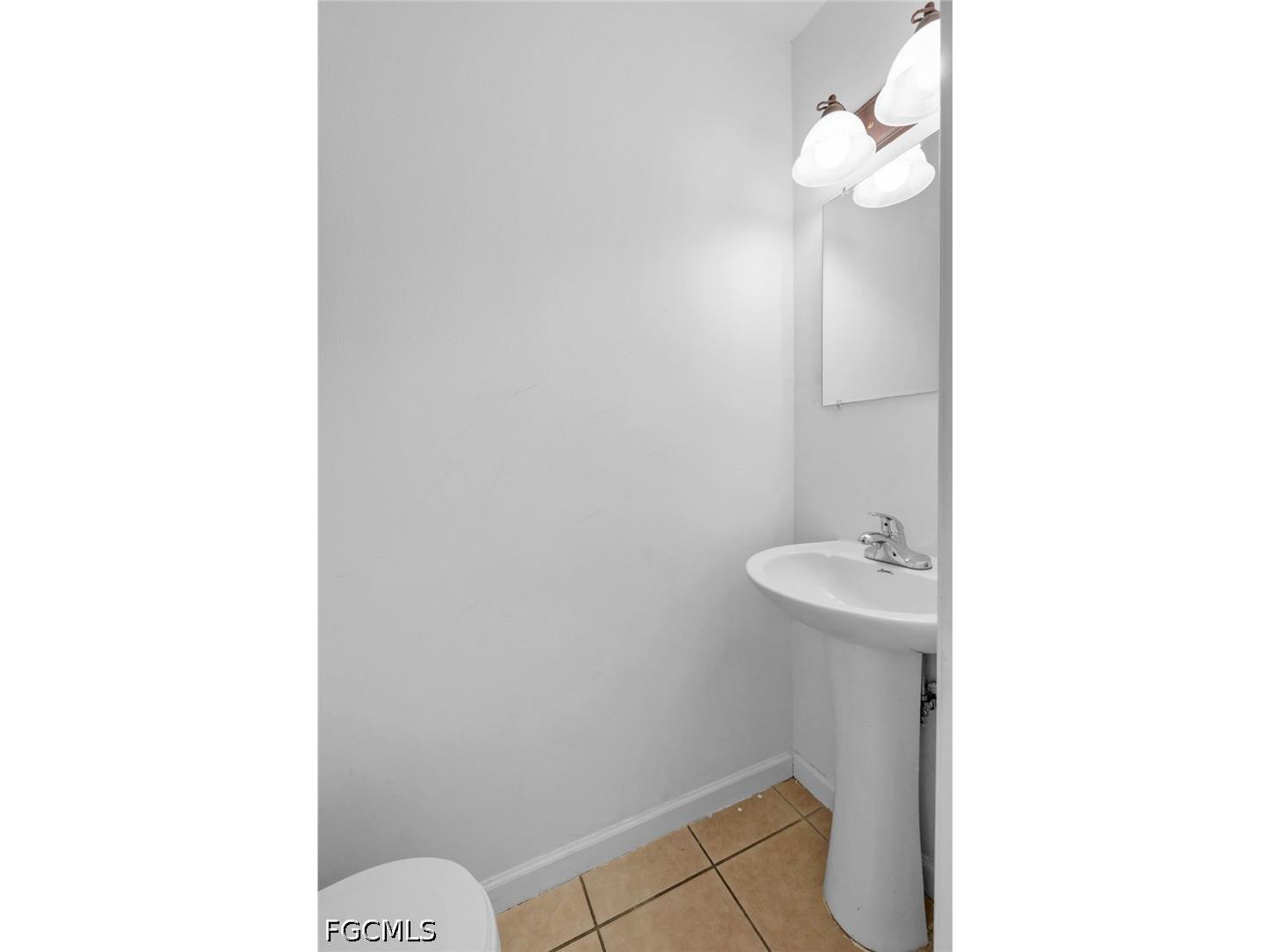 864 Courtington Lane #3 Fort Myers FL 33919 2026018114 image10