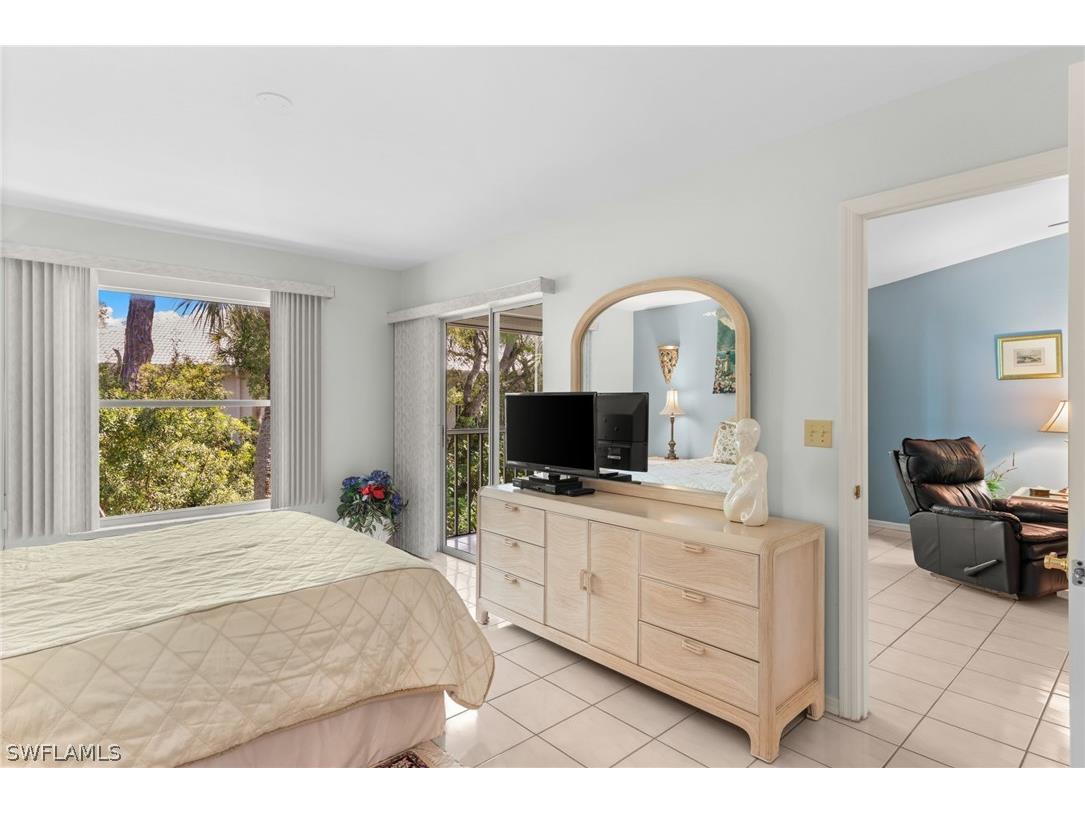 864 Gulf Pavilion Drive #202 Naples FL 34108 226005454 image17