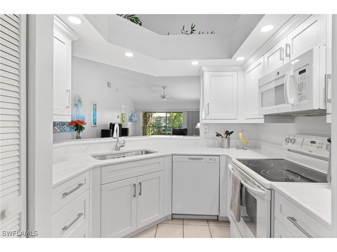 864 Gulf Pavilion Drive #202 Naples FL 34108 226005454 image6